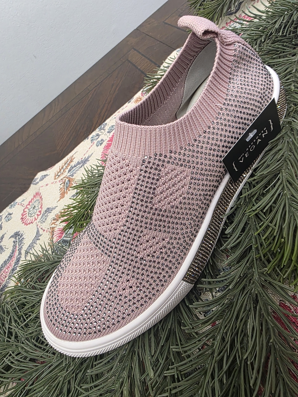 bernie mev. Women's Glamour Slip-on Sneakers in Mauve
